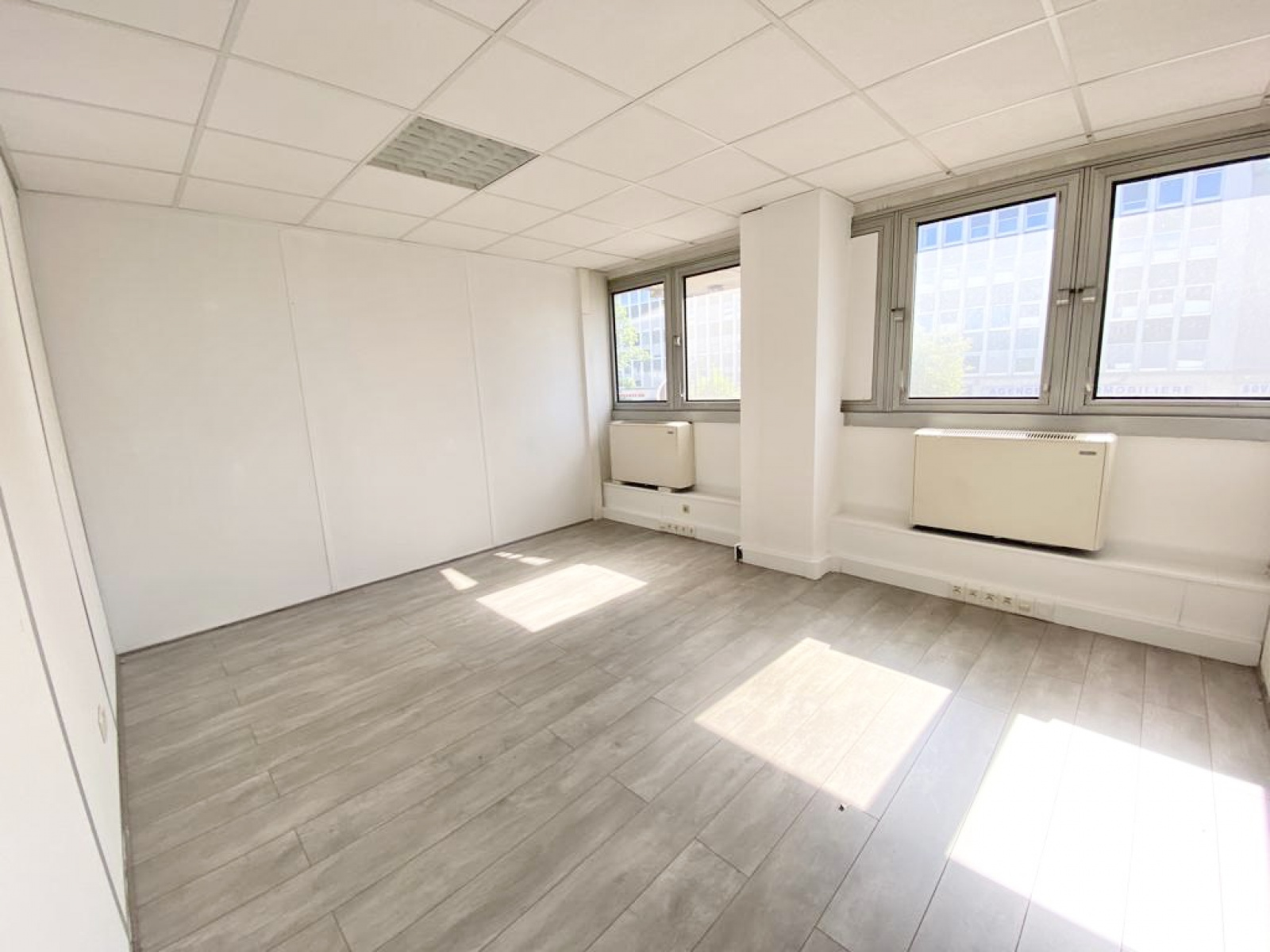 Image_, Bureaux, Le Chesnay, ref :3334