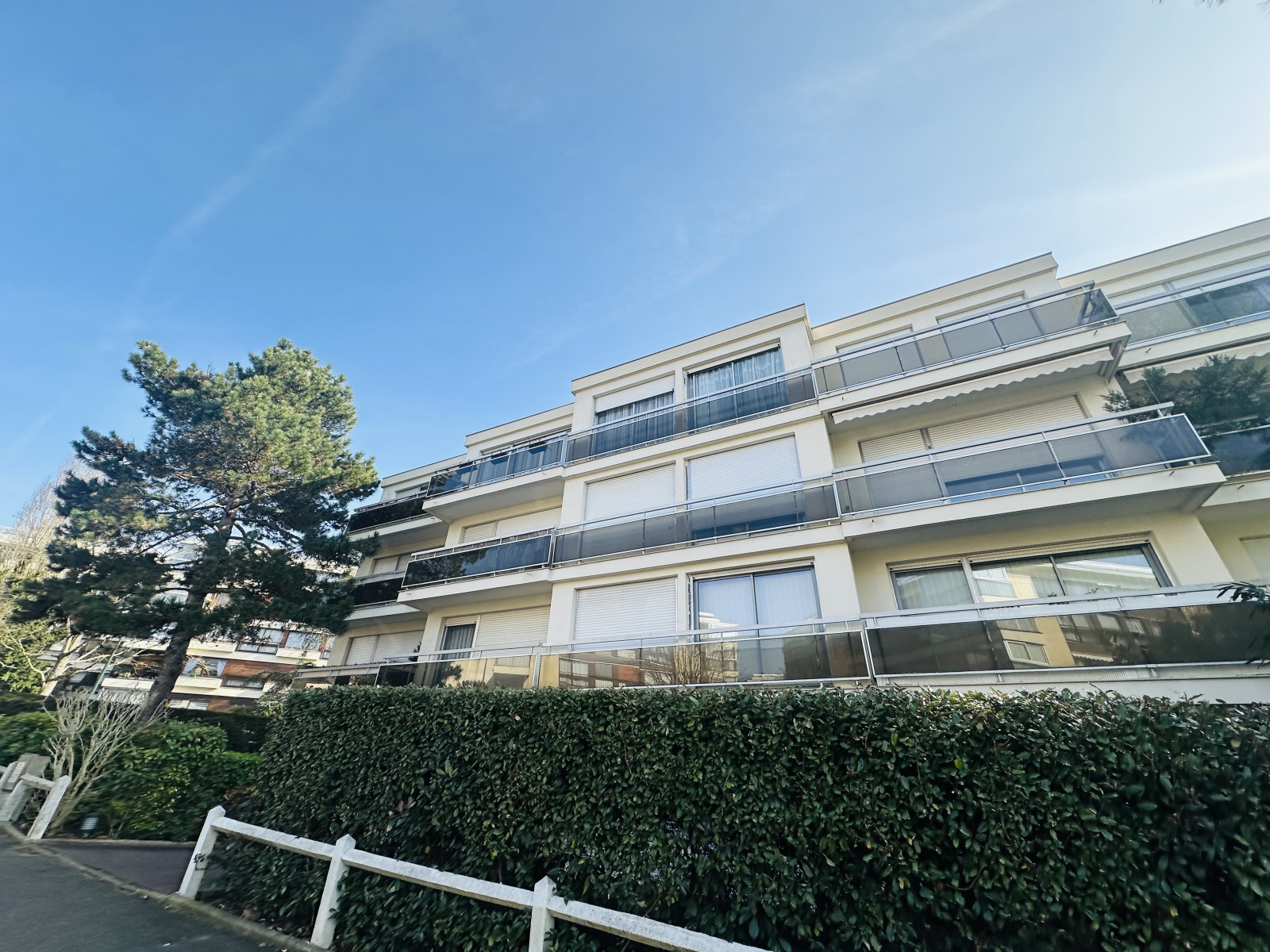 Image_, Parking, Le Chesnay, ref :3575