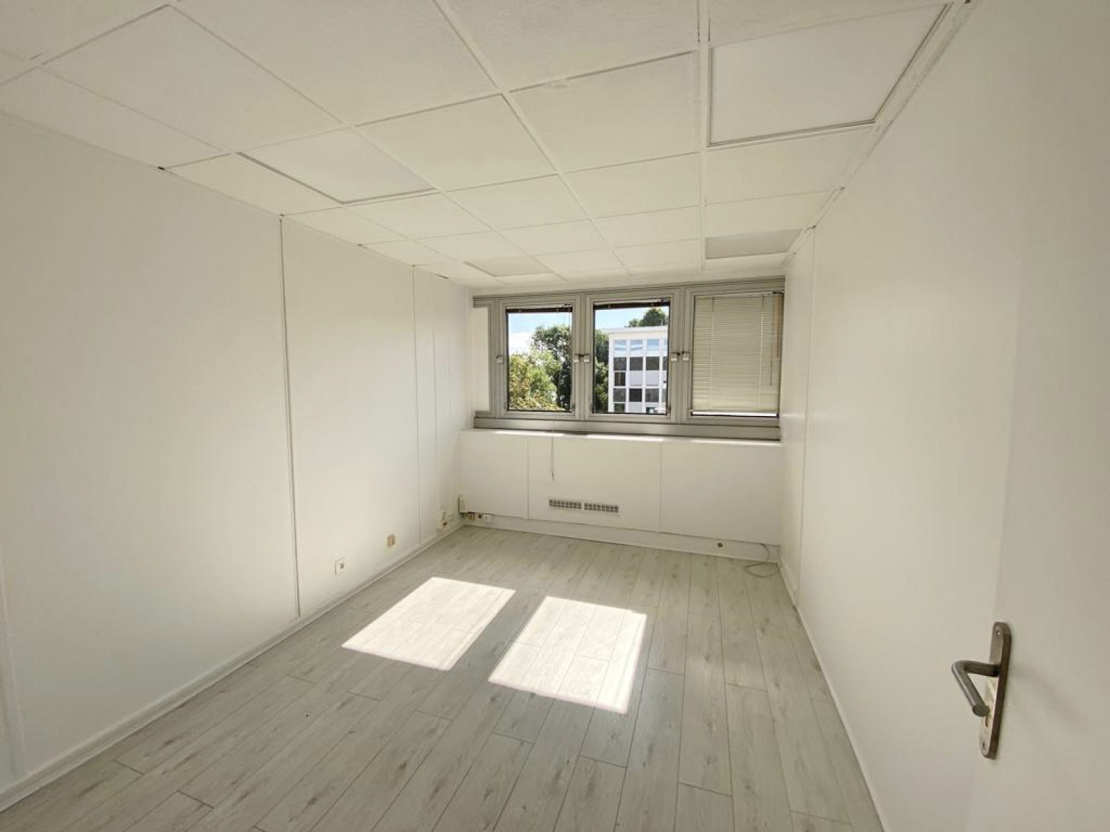 Image_, Bureaux, Le Chesnay, ref :3331